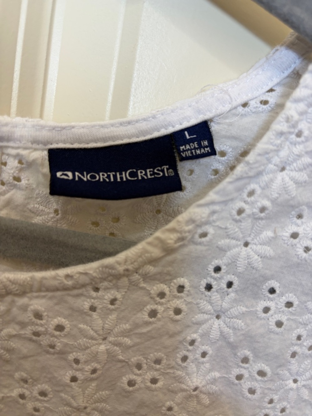 Northcrest White Eyelet Yoke Sleeveless Tank Top - Picture 2 of 2